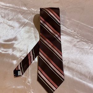 Vanheusen Tie
